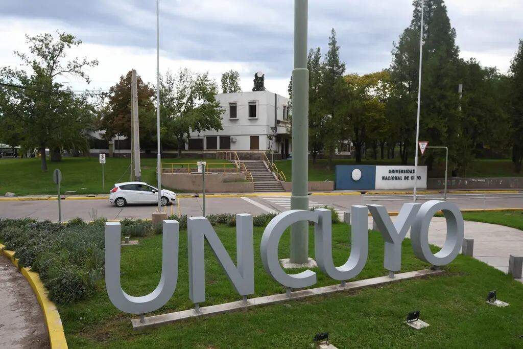  UNCuyo Facultad