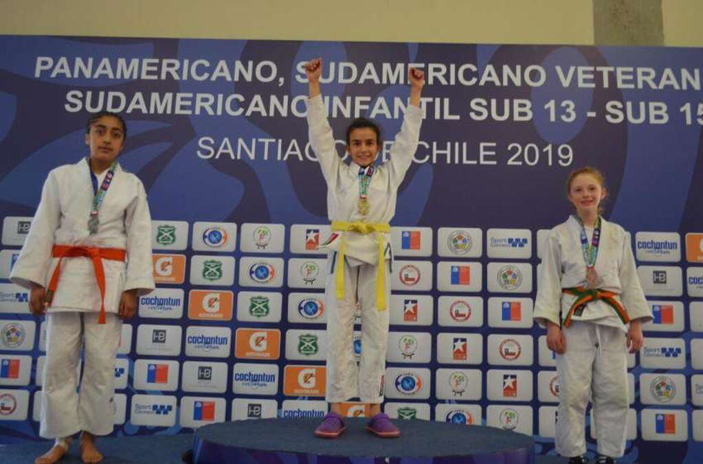 
N°1 del ranking nacional. Morena festejó en lo alto del podio en el último Sudamericano en su categoría. | Gentileza
   