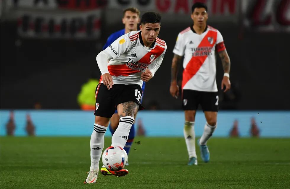 Enzo Fernández podría reemplazar a Enzo Pérez en el duelo frente a Colo Colo, por la clasificación a octavos de la Copa Libertadores.