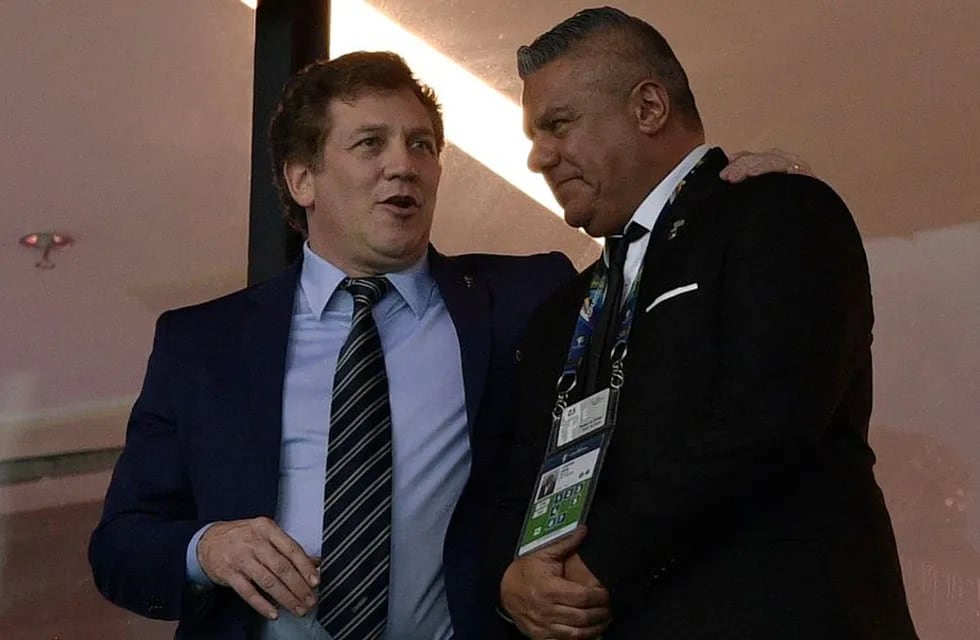 Alejandro Domínguez, presidente de la Conmebol, envió a la AFA que preside Chiqui Tapia, un protocolo para la vuelta del fútbol en Sudamérica.
