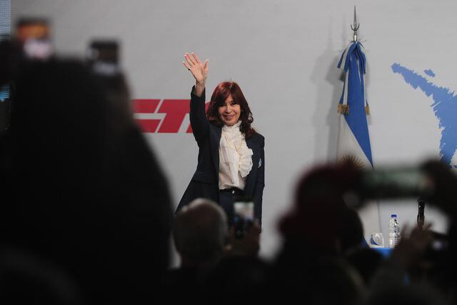 Cristina Fernández de Kirchner participa de un plenario de la CTA en Avellaneda