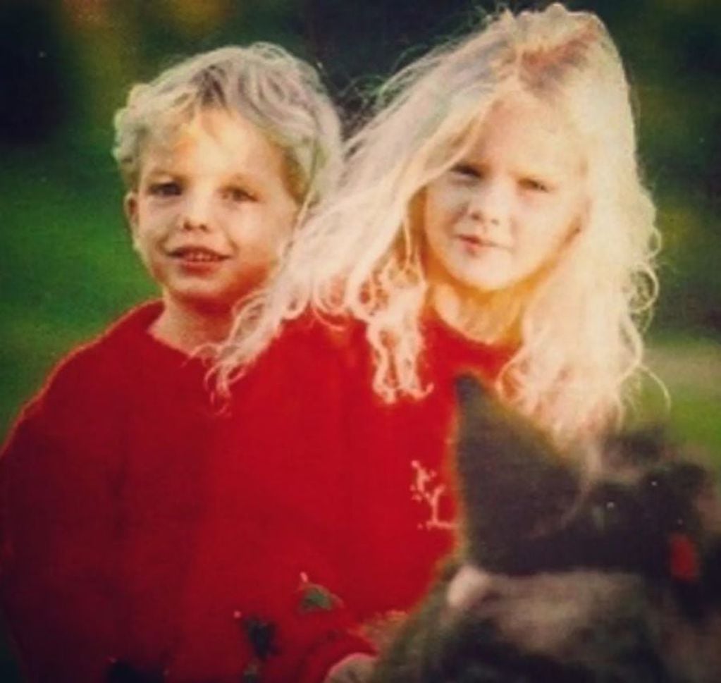 Taylor Swift junto a su hermano Austin