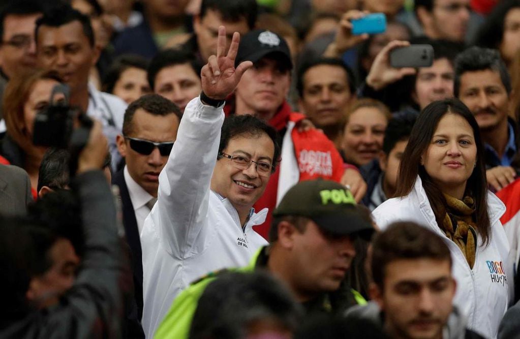 Más allá de su pasado vinculado con la violencia ideológica armada, Gustavo Petro tiene ya una probaba experiencia en cargos democráticos en Colombia. / Foto: AP.