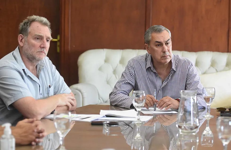 El ministro Enrique Vaquié se reunió con Juan Pablo Galli, CEO de Patagonik Film Group, la productora a cargo de la nueva película de Suar. - Mariana Villa / Los Andes