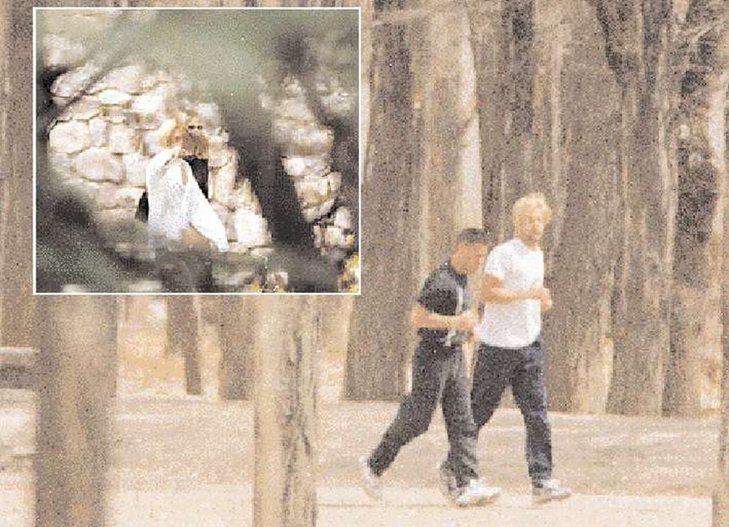 
Brad y Gwyneth, en Chacras (arriba a la izquierda). | Archivo / Los Andes
   