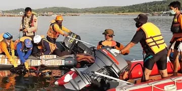 Se quisieron sacar una selfie y el barco volcó: siete personas murieron ahogadas y hay dos desaparecidas