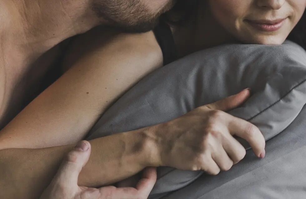 10 preguntas picantes para jugar con tu pareja al tener sexo