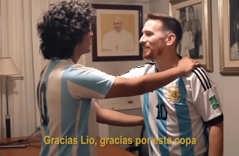 El insólito festejo de un intendente con dobles de Messi y Maradona que se volvió viral en redes.