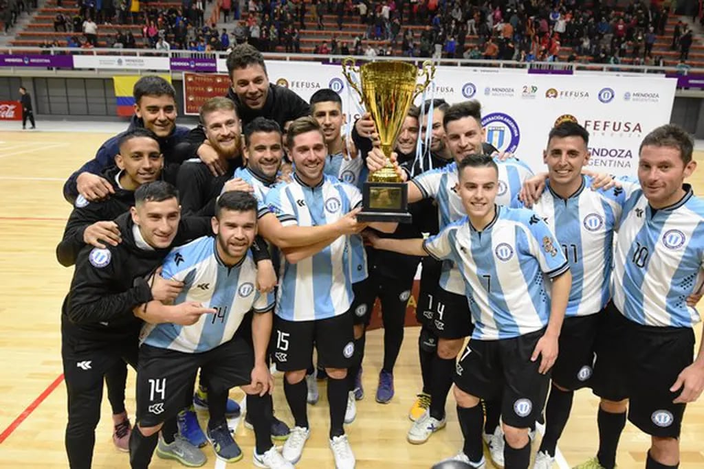 El DT de la Selección Nacional Ariel Avveduto, dio a conocer la lista de 12 jugadores argentinos que disputarán la máxima cita en Misiones. 