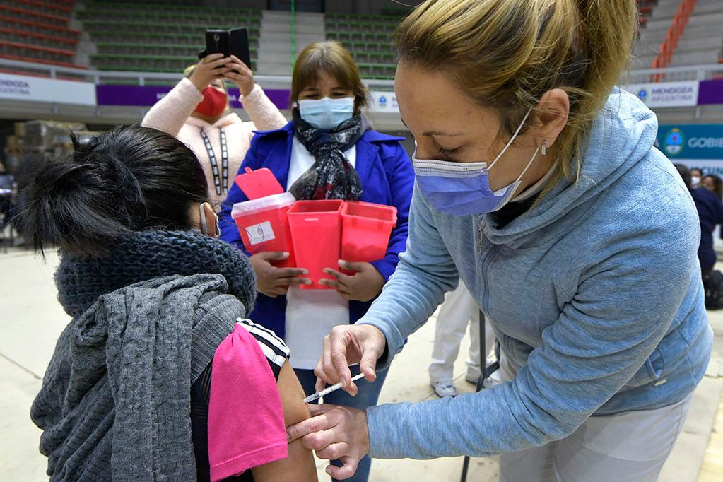 La vacunación sigue avanzando en Mendoza y en el país.