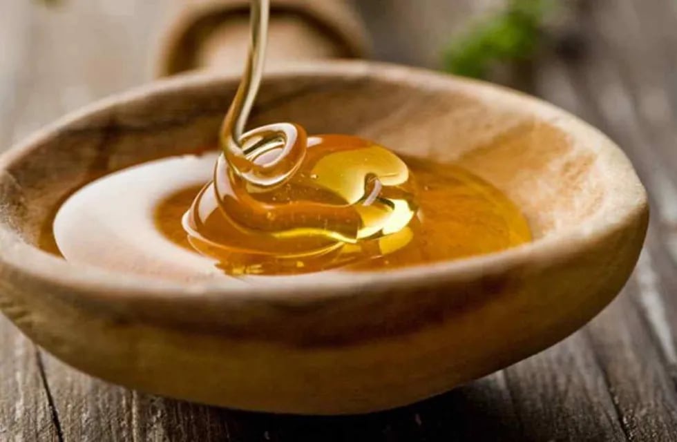 La Administración Nacional de Medicamentos, Alimentos y Tecnología Médica anunció la prohibición de la venta de una marca de miel.
