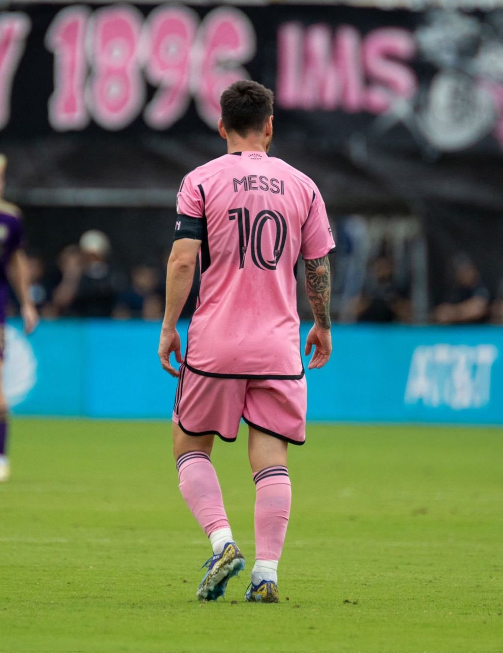 Lionel Messi marcó de pecho ante Orlando City por la segunda fecha de la MLS. (@TeamLeoM)