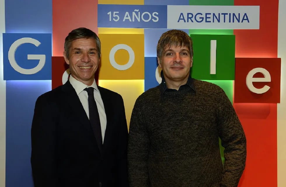 Víctor Valle, director general de Google Argentina, y Luis Sigal, líder de ingeniería en Google Arts & Culture