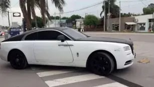 Tevez pasó por Marcos Juárez con su Rolls Royce de lujo