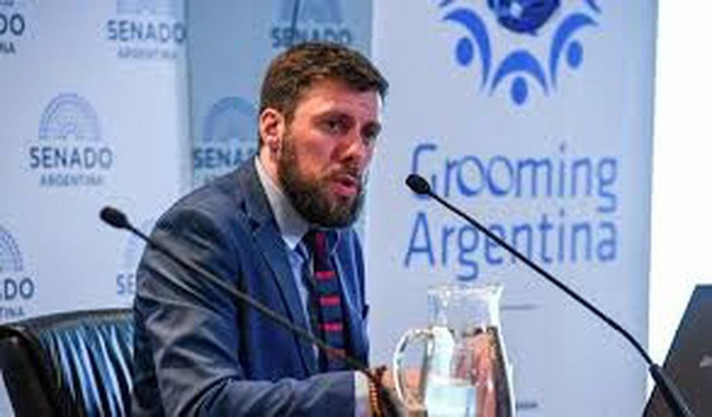 Hernán Navarro, ONG Grooming Argentina (web).
