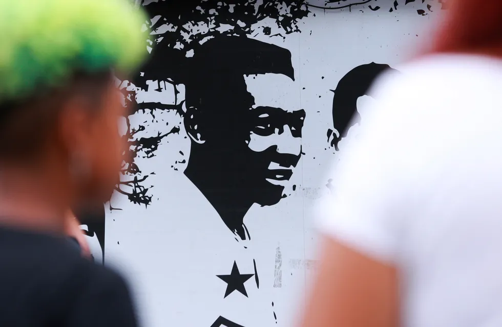 La imagen de Pelé en uno de los tantos murales en Brasil.