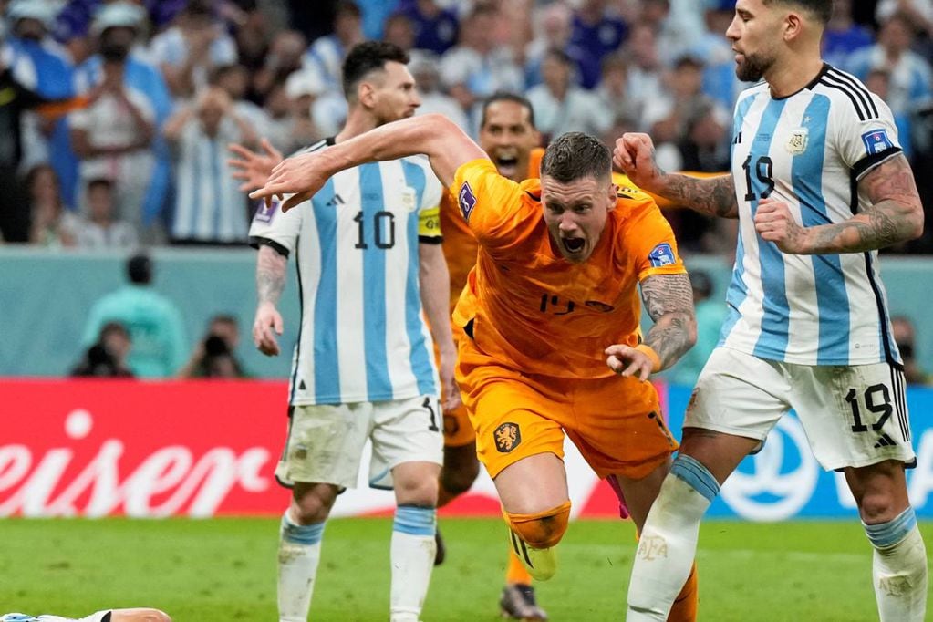 Weghorst y su festejo del empate ante Argentina (AP)