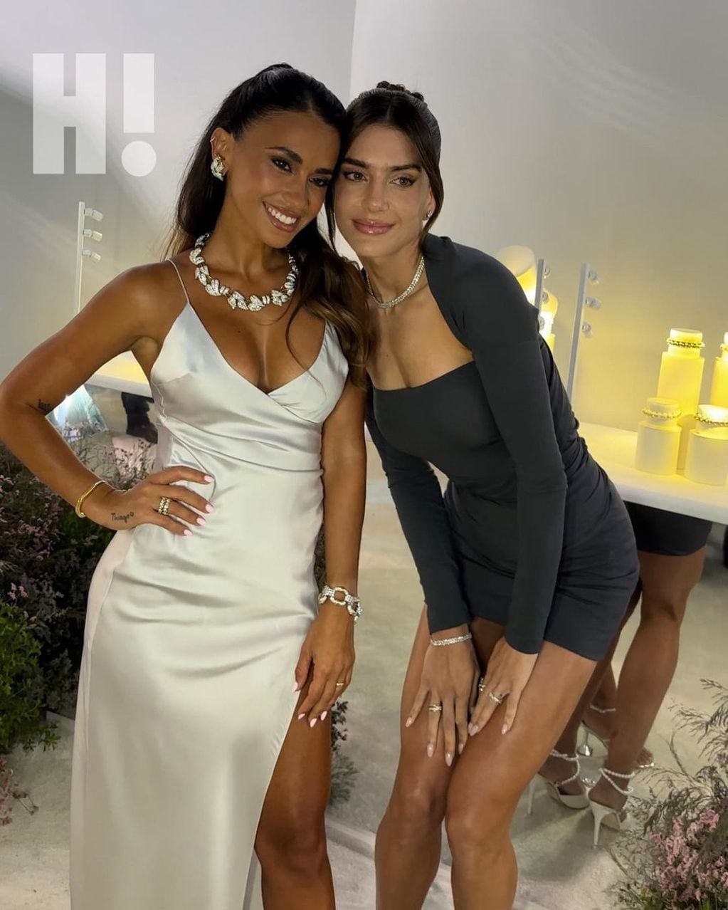 Antonela Roccuzzo y Valentina Ferrer se cruzaron en un evento de Tiffany.