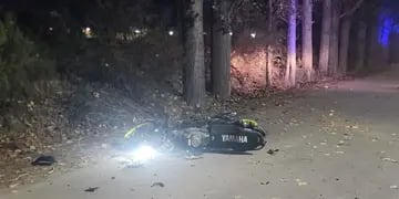 Tragedia en Junín. Murió un joven motociclista tras chocar contra un árbol. Gentileza: ministerio de Seguridad