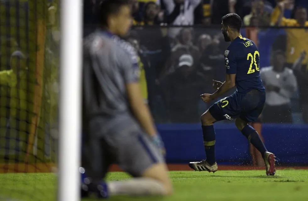 Boca le ganó a Atlético Paranaense y quedó primero en su grupo