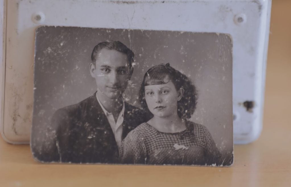 Orquín Serra y su esposa en una foto histórica.