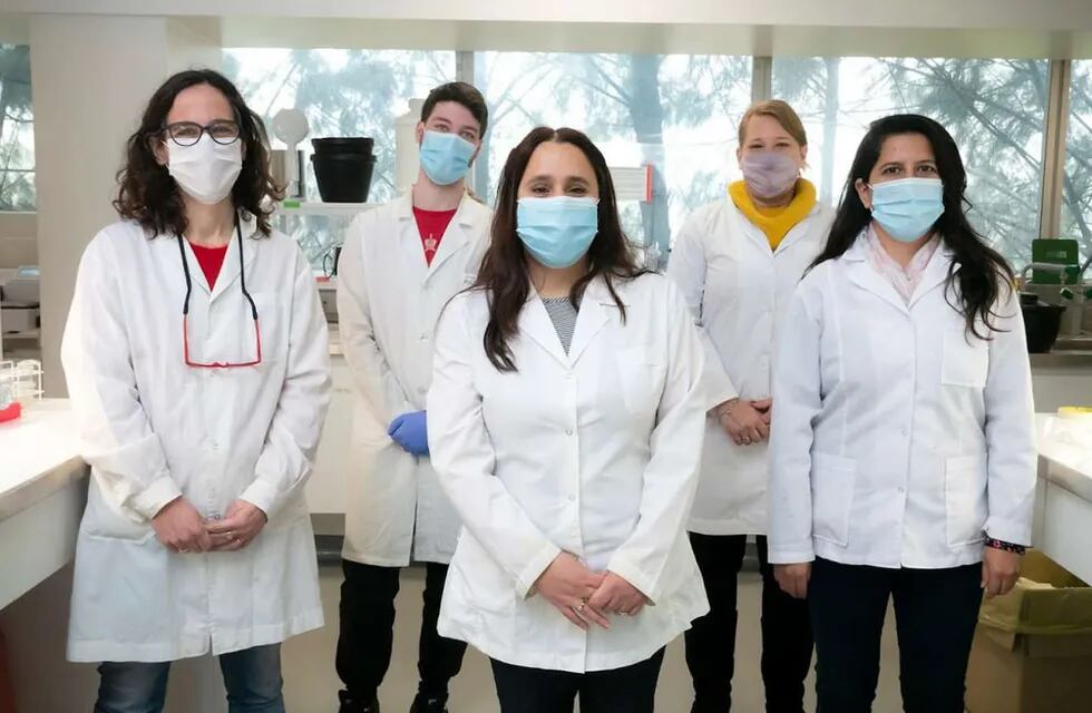 El grupo de investigadoras que llevan adelante la vacuna argentina ARVAC Cecilia Grierson.