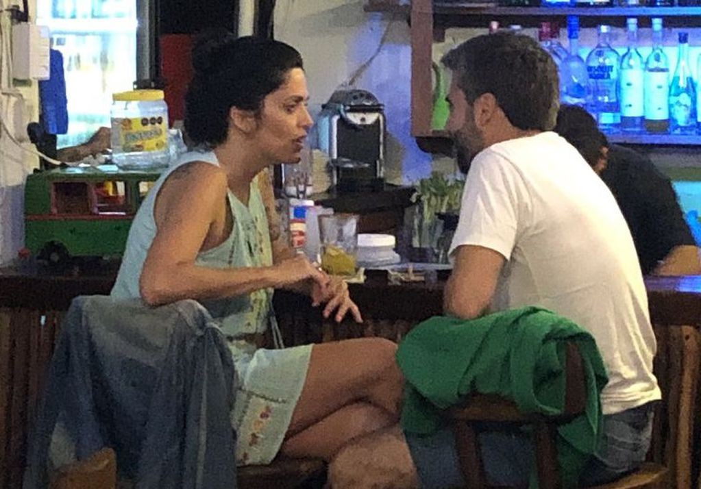 Vacaciones paradisíacas: Luana Volnovich junto a Martín Rodríguez, su pareja y segundo en el PAMI. / Gentileza