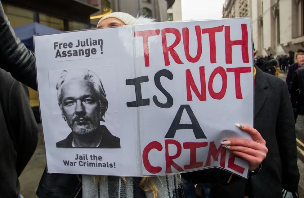 Defensores de Julian Assange y simpatizantes de su historia afirman que es su última oportunidad de evitar la extradición a EE.UU.