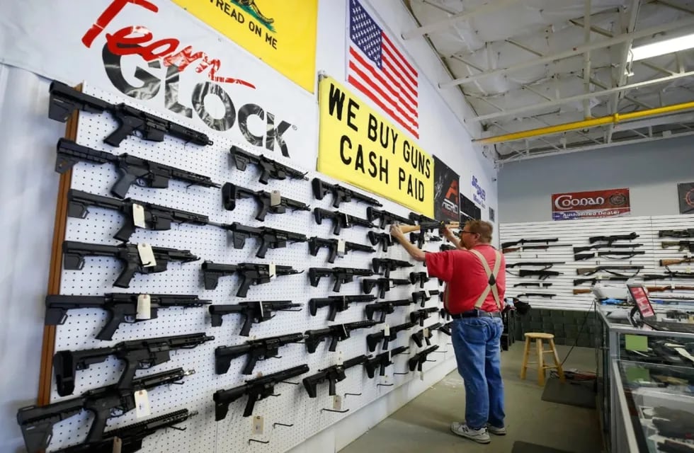 La tenencia de armas es legal en Estados Unidos, a partir de la mayoría de edad (Getty)