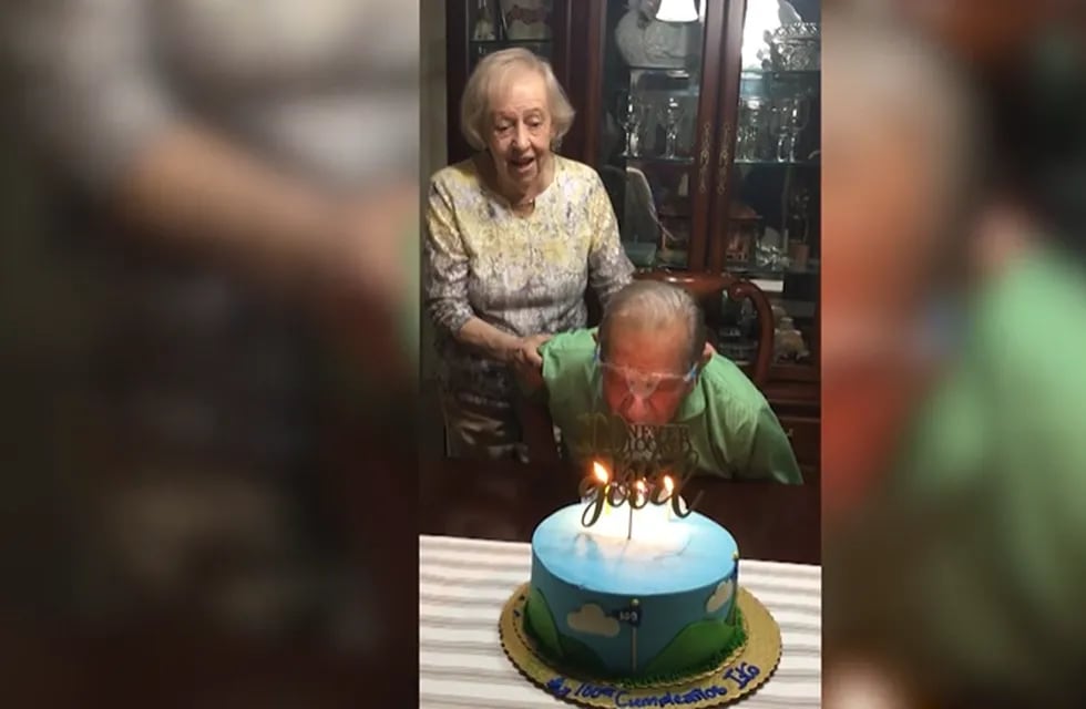 Teobaldo Pérez, un abuelo residente en Florida, protagonizó un tierno momento durante su cumpleaños número 100. Foto: Captura de video