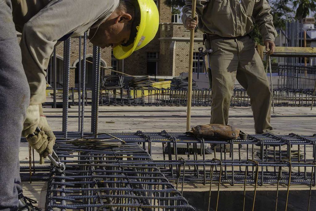 En Mendoza, los trabajadores de la construcción alcanzan un salario de $136.784,70 (el promedio nacional es de $153.840,50). 