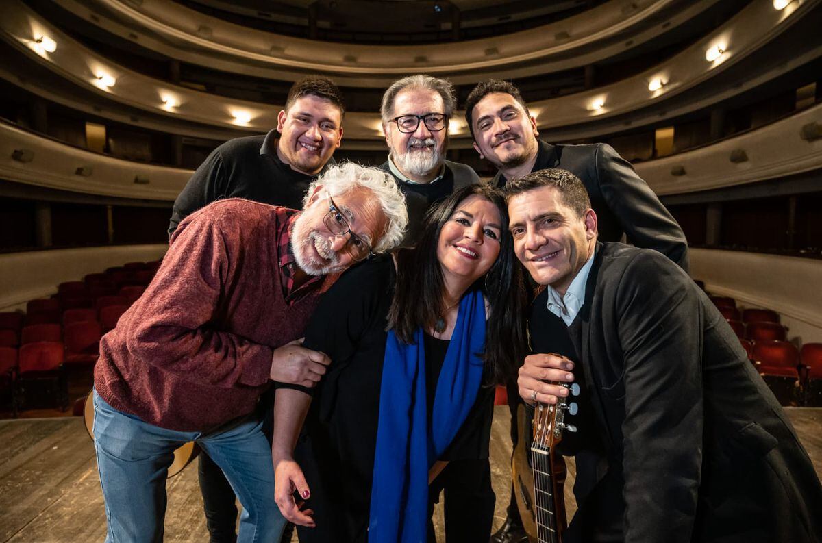 El Día del Cantor cuyano se festeja en el Teatro Independencia
