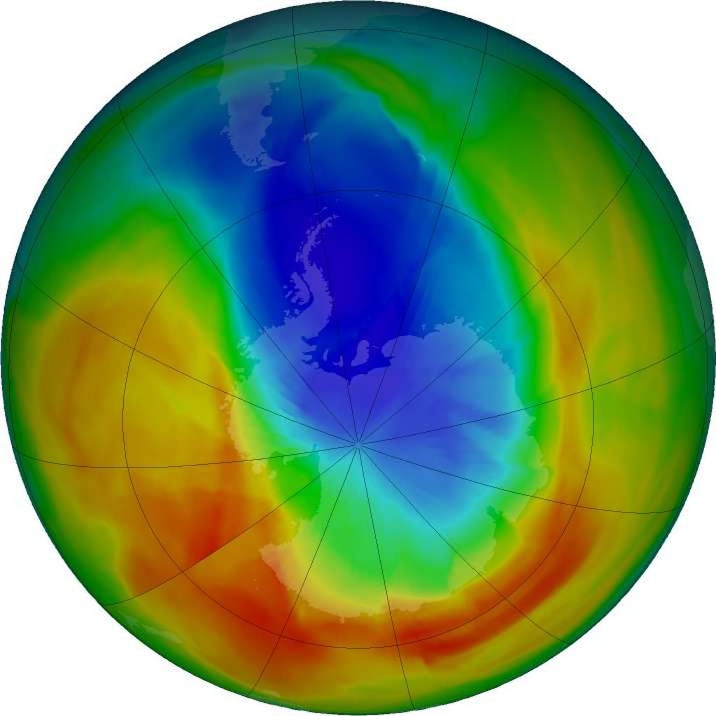 
La implementación del Protocolo de Montreal, restringió la emisión de sustancias que dañan la capa de ozono.
