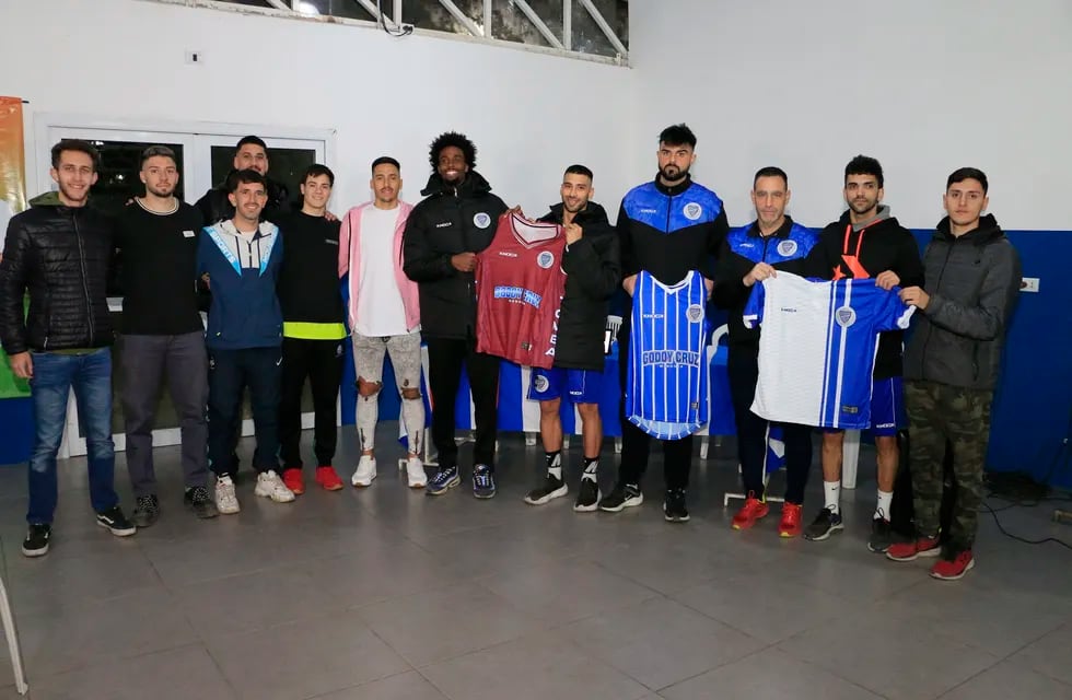 Godoy Cruz presentó su equipo de básquet / Prensa Club Godoy Cruz.