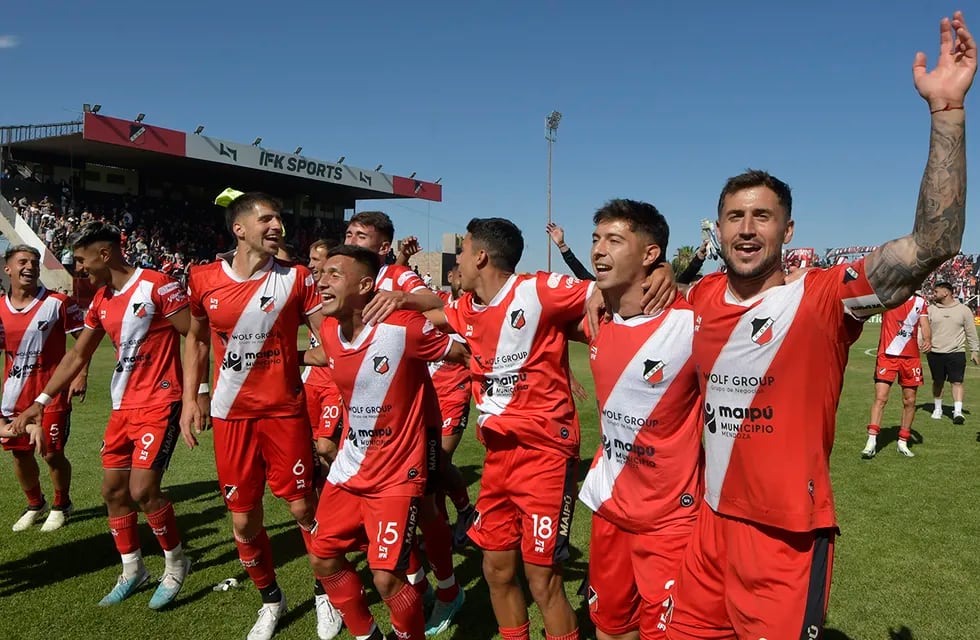 El Deportivo Maipú es semifinalista y serio candidato en el Reducido de la Primera Nacional. 

Foto: Orlando Pelichotti