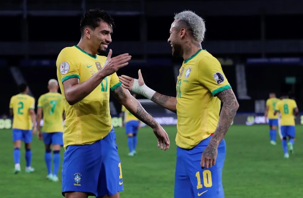 Neymar hizo magia y asistió a Paquetá para el primer gol de Brasil.