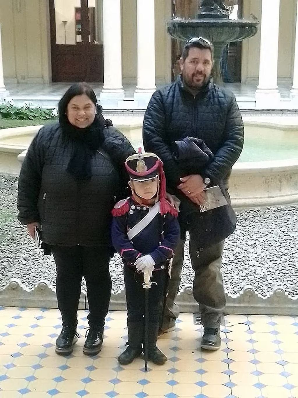 Un nene cumplió el sueño de ser granadero y homenajeó a San Martín en Casa Rosada (Gentileza)