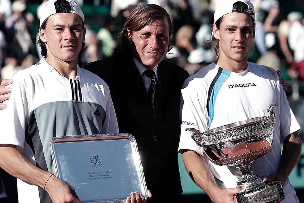Hace 16 años, Gastón Gaudio fue protagonista de una de las finales más memorables de Roland Garros ante Guillermo Coria, quien era favorito.