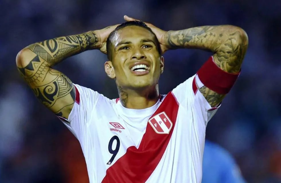 Sufre Gareca: el peruano Paolo Guerrero no jugaría el Mundial 