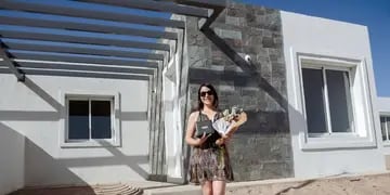 Natania entregó nuevas viviendas en Mendoza