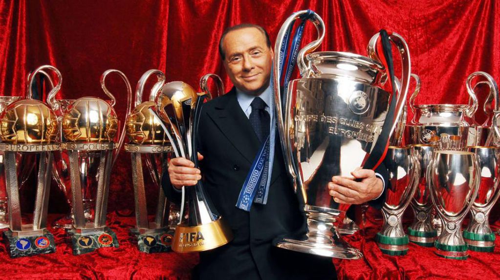 Berlusconi ganó más de 20 títulos como presidente del Milan.