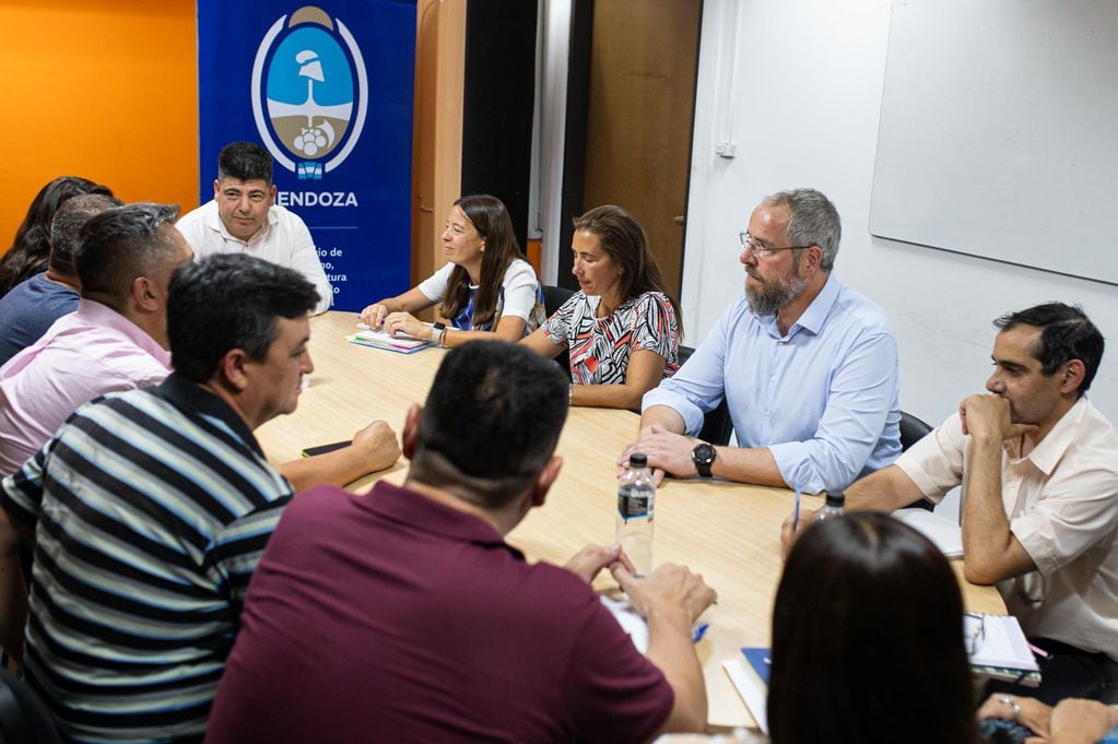 El Gobierno provincial y el Sute tuvieron otra reunión por las paritarias. Foto: Prensa Gobierno de Mendoza.