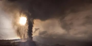 Erupción de un volcán en Canarias