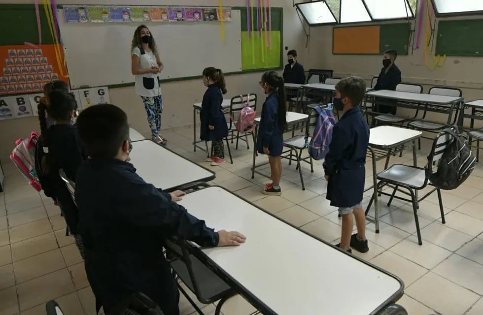 Vuelta a clases presenciales en la escuela Arístides Villanueva (Ciudad) - Orlando Pelichotti / Los Andes