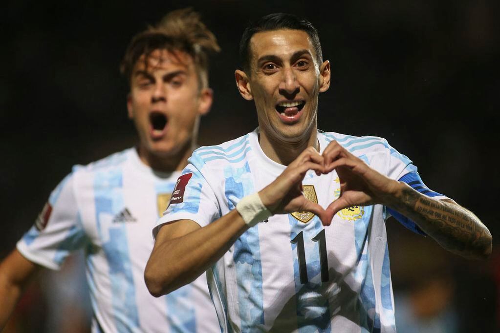 Futbol. Partido entre Uruguay y Argentina en Montevideo. (Télam)