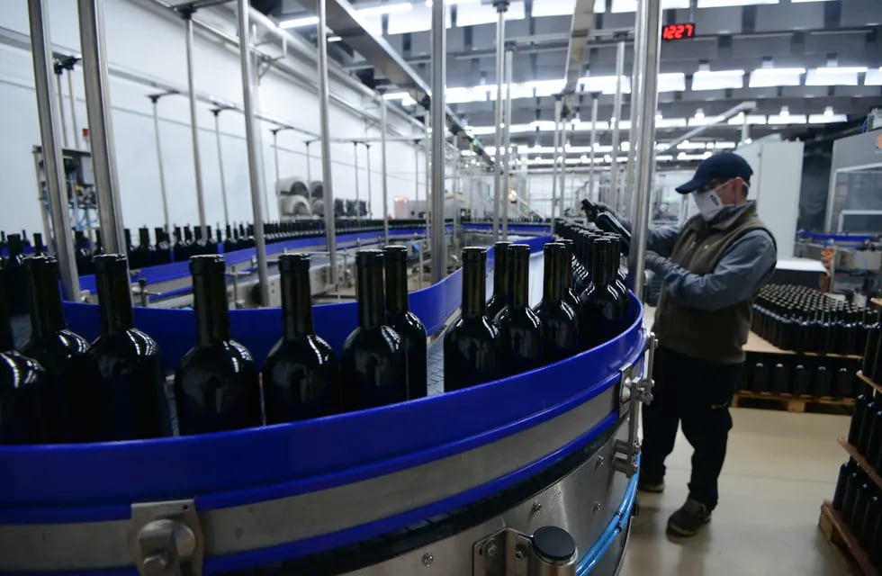 En abril, las exportaciones de vino rompieron la tendencia a la baja interanual, por primera vez en más de un año. Foto: Los Andes