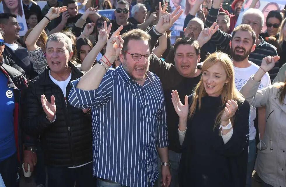 Cierre de campaña de la elecciones PASO de Omar Parisi como  precandidato a Gobernador y Lucas Ilardo precandidato a Vicegobernador de Mendoza, el acto se realizó en Las HerasFoto: José Gutierrez / Los Andes