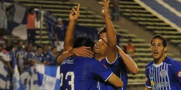 Godoy Cruz le ganó a la Liga de Quito 2-1 con goles de Carlos y Nicolás Sánchez. En esa copa fue eliminado en la última fecha. 