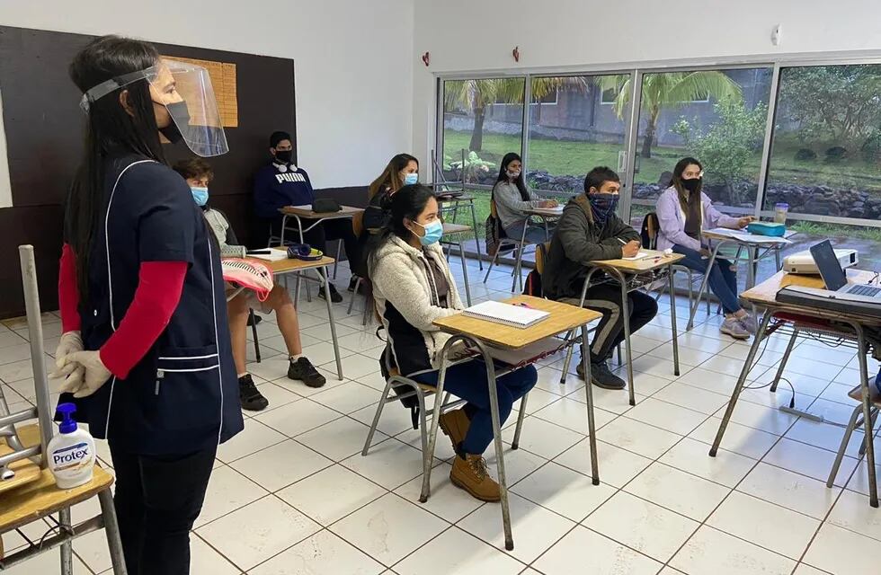 Los colegios de Chile volvieron a clases presenciales