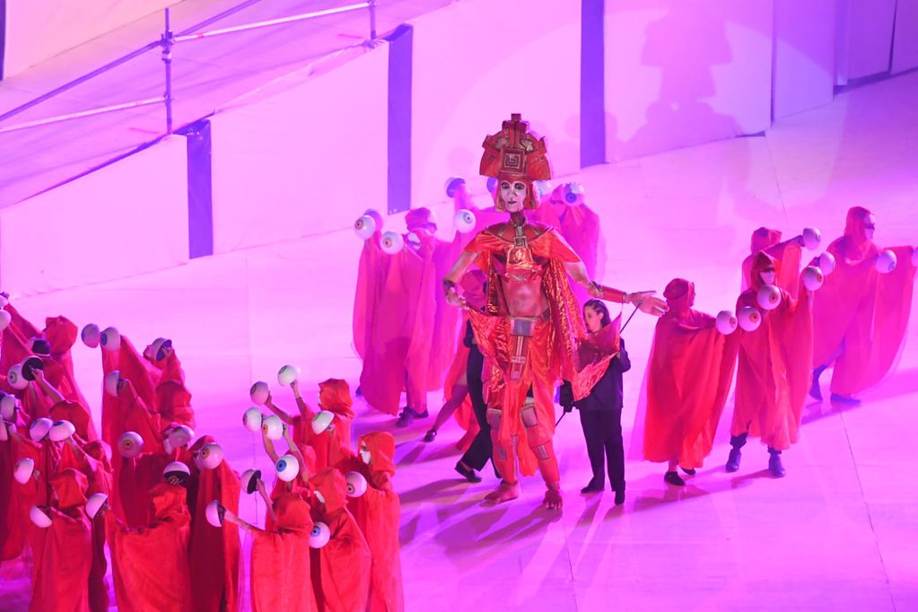 Espectáculo “Coronados de historia y futuro” durante el Acto Centra de la Fiesta Nacional de la Vendimia 2024. Foto: Ignacio Blanco / Los Andes
